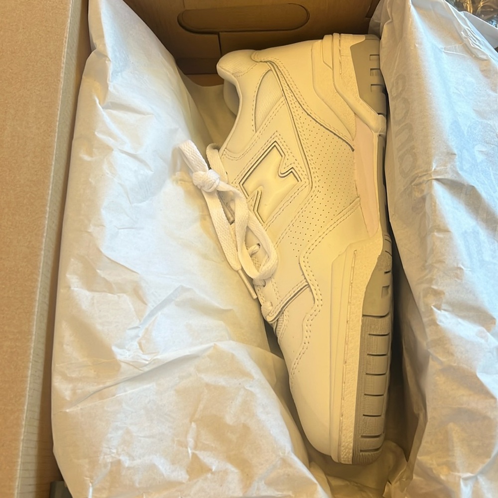 Men’s white new balance 550 size 10